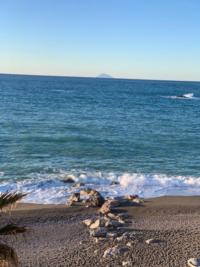 카포오를란도 La Porta Delle Eolie 아파트 외부 사진