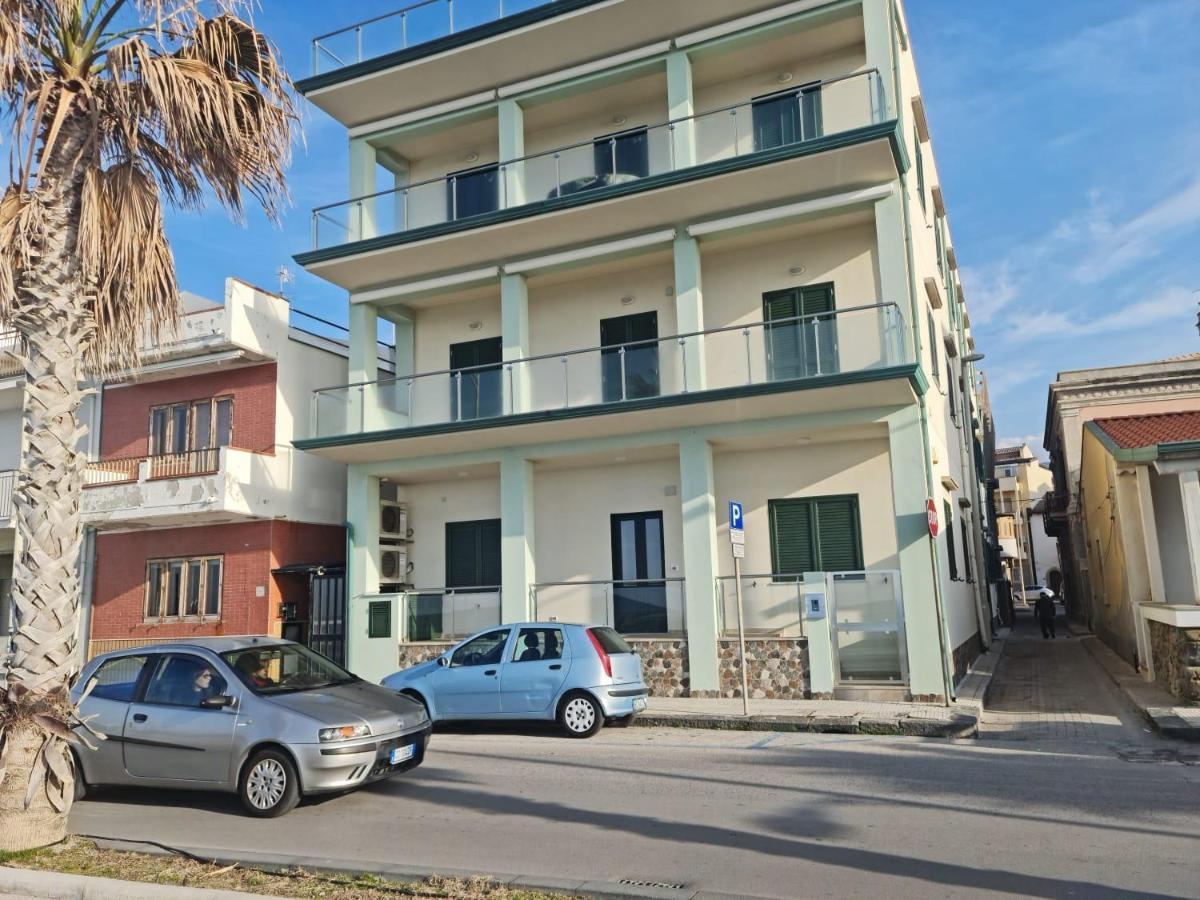 카포오를란도 La Porta Delle Eolie 아파트 외부 사진