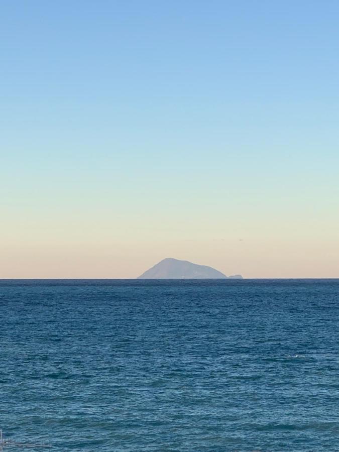 카포오를란도 La Porta Delle Eolie 아파트 외부 사진